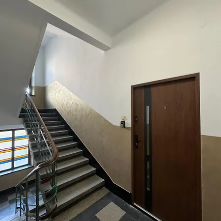 Revesen Premium * Krakow