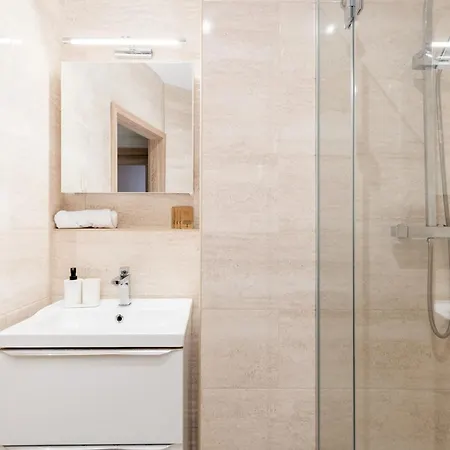 Revesen Premium Krakow