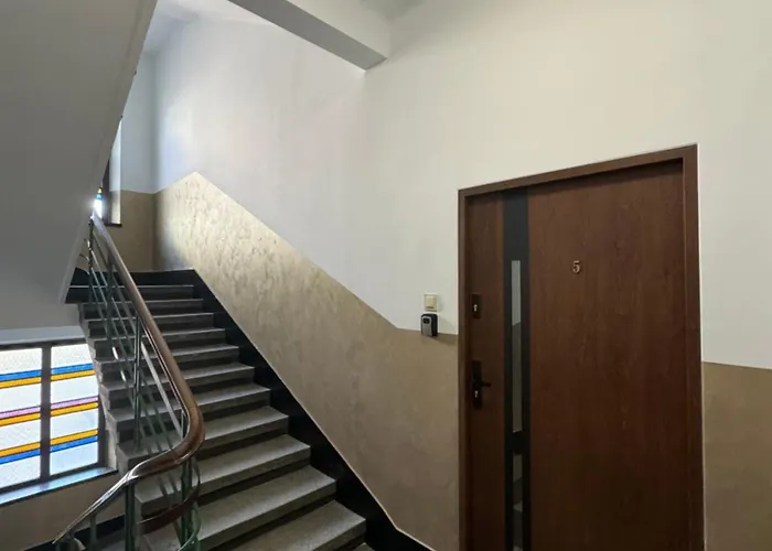 Revesen Premium * كراكوفيا