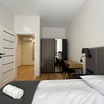 Revesen Premium דירה קרקוב