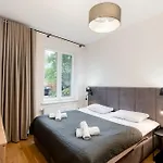Revesen Premium דירה