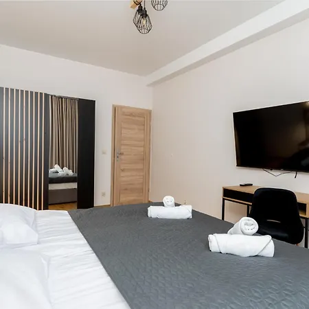 Revesen Premium * Cracovie