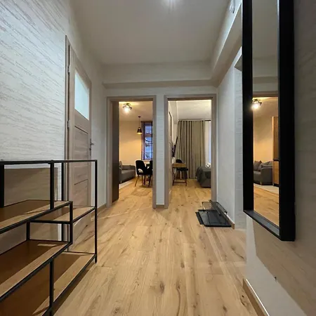 Revesen Premium * Cracovie