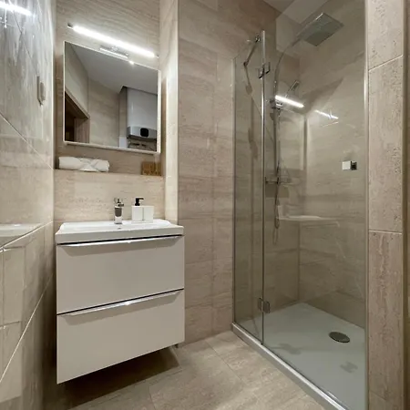 Revesen Premium Apartamento *